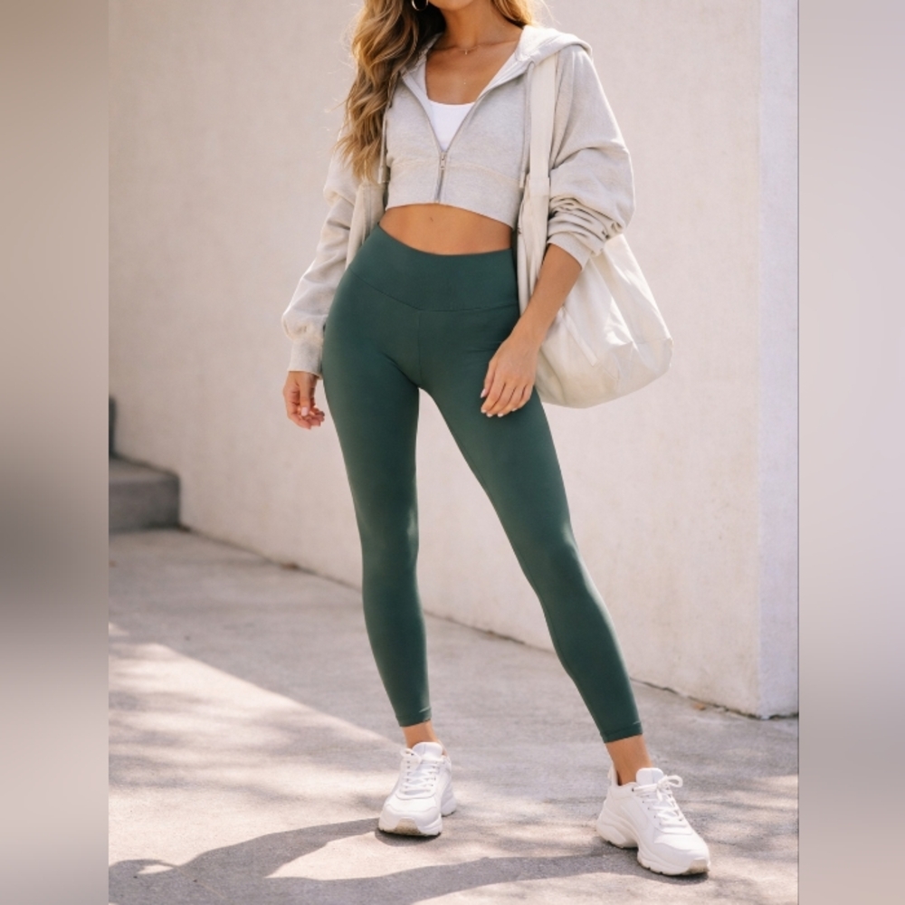 SET Active Green Seamless High-Waist Sculpt Leggings | Minimalist Athleisure Gym